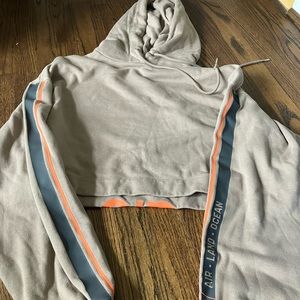 ALO yoga cropped sweatshirt